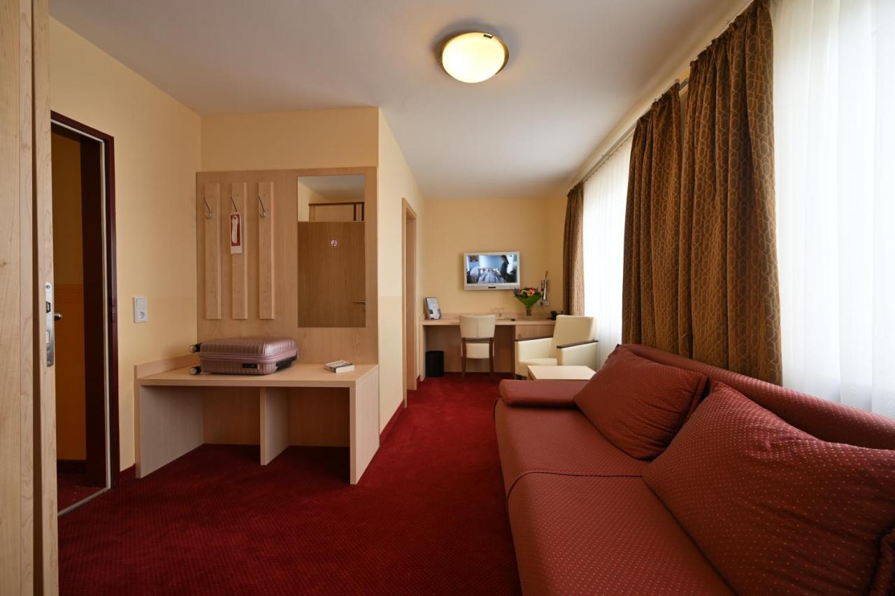 רגנסבורג Hotel Apollo Garni מראה חיצוני תמונה