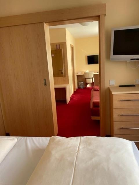 רגנסבורג Hotel Apollo Garni מראה חיצוני תמונה