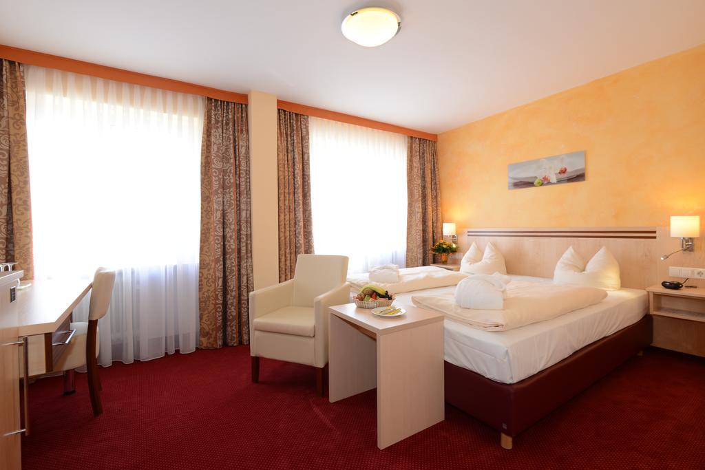 רגנסבורג Hotel Apollo Garni מראה חיצוני תמונה