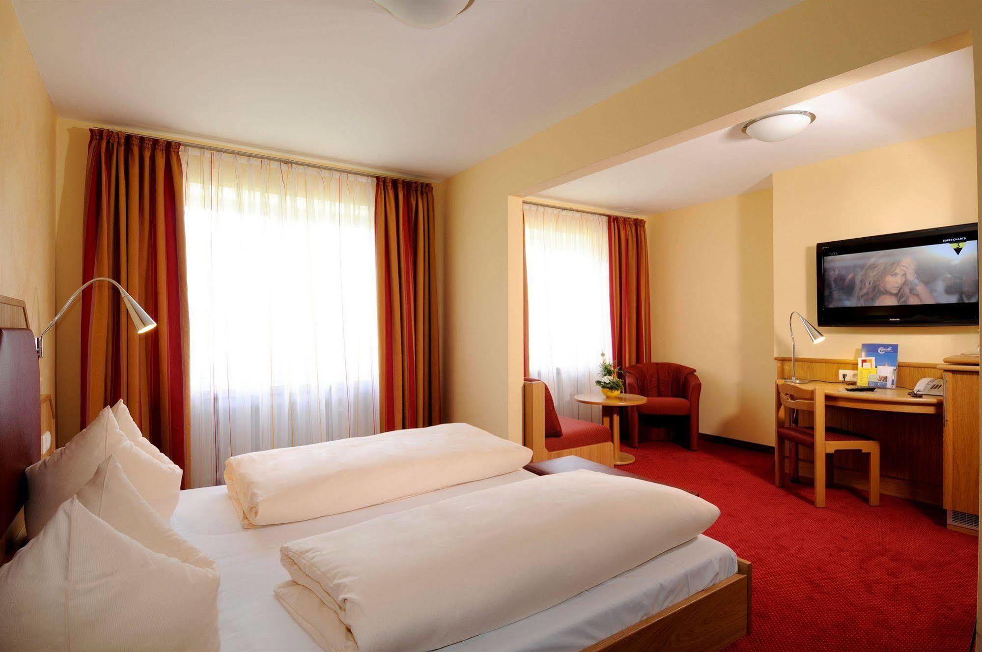 רגנסבורג Hotel Apollo Garni מראה חיצוני תמונה
